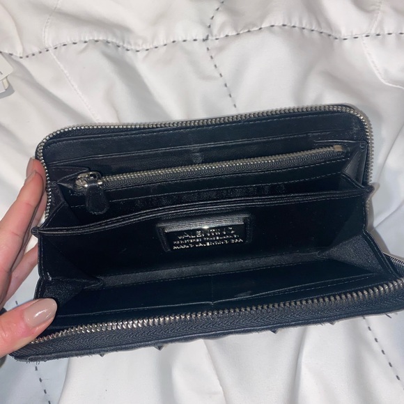 Valentino Wallet - Picture 4 of 6